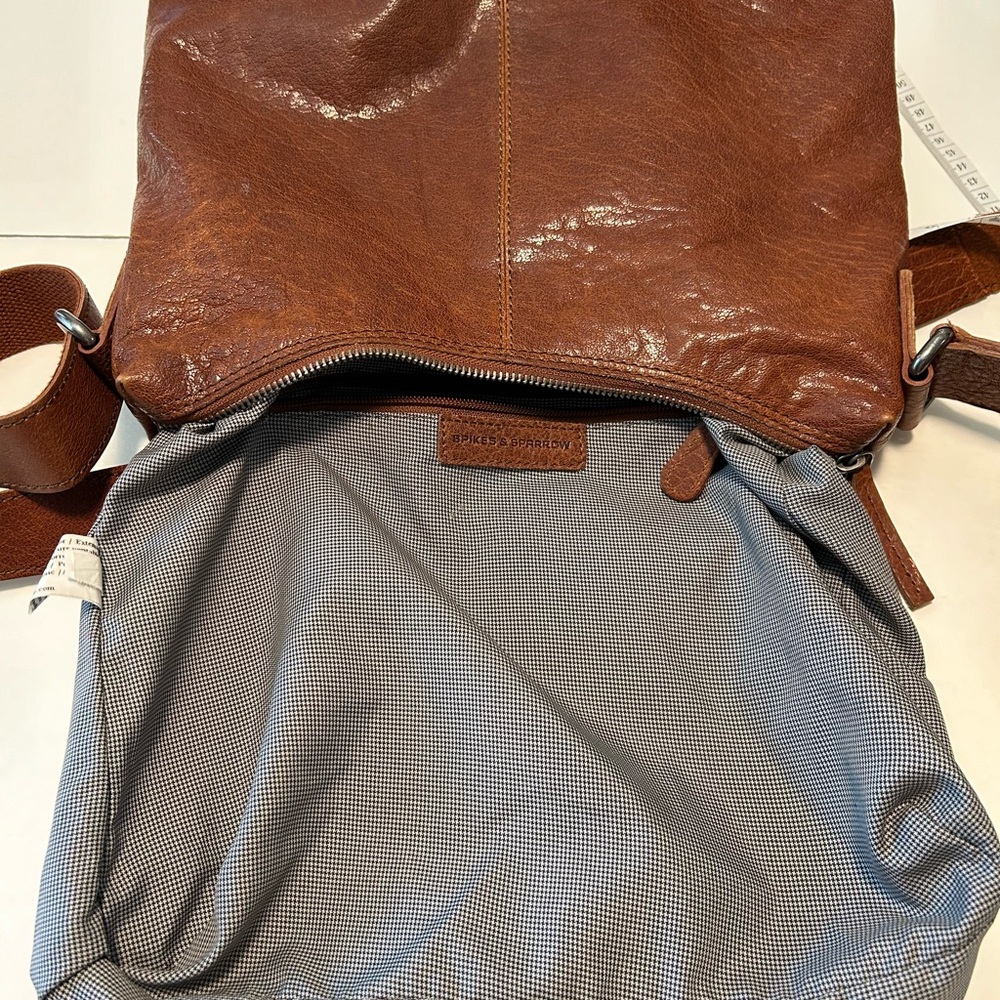 SPIKES & SPARROW Brandy Cognac Leather Crossbody Messenger Bag - Picture 4 of 8